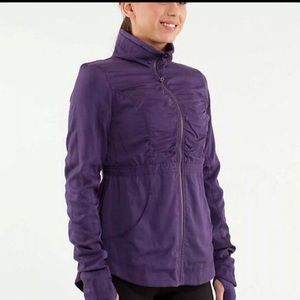 Lululemon jacket size 6